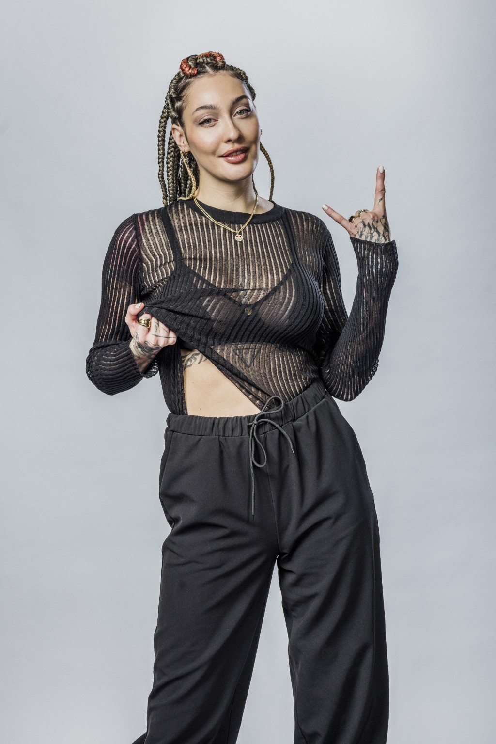 Kateřina Klinderová si říká Kundosaki. Je moderátorkou