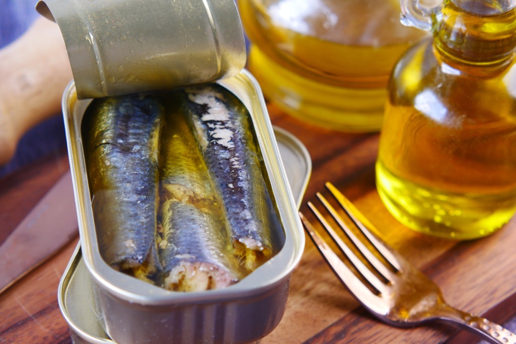 Se zmírněním projevů artritidy vám mimo jiné pomohou i oleje s vysokým obsahem omega-3 mastných kyselin