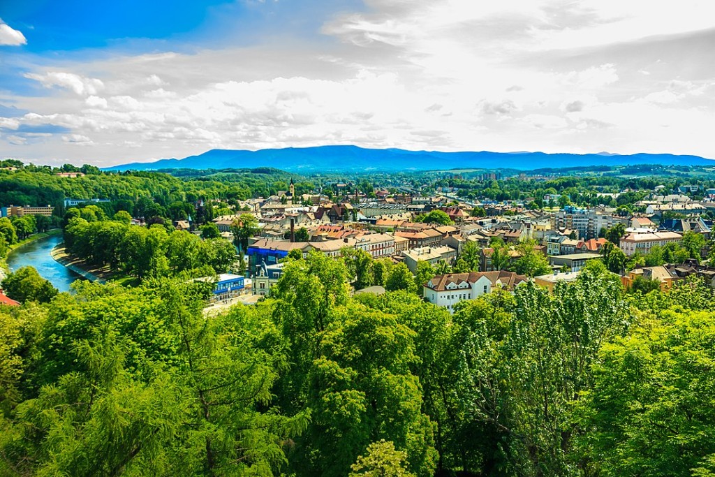 Panorma Českého Těšína, i zde působil mladý deviant