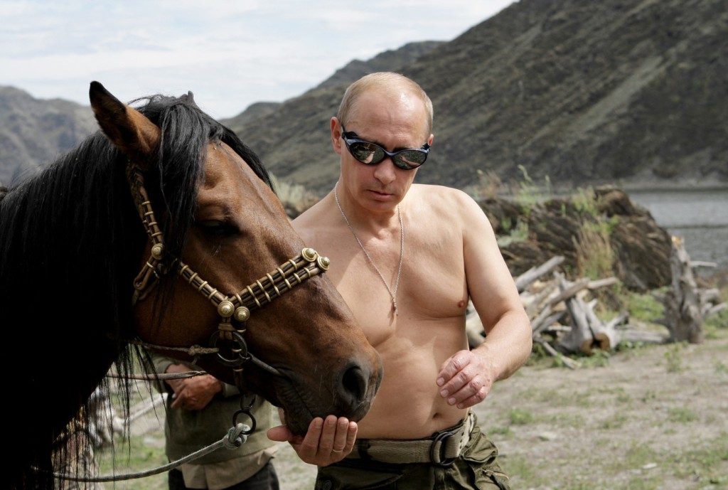Putin byl agent KGB ve Východním Německu. Jako prezident si pečlivě vybudoval kult osobnosti