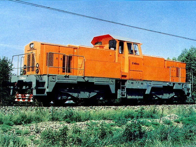 Hybridní lokomotiva TA 436.0501 z lokomotivky ČKD Praha při zkouškách na okruhu ve Velimi