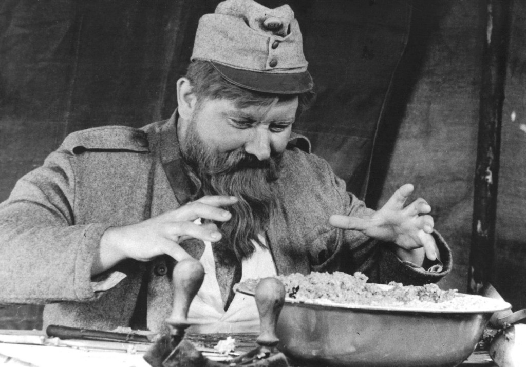 Ve filmu Poslušně hlásím si Milan Neděla zahrál ikonickou roli žrouta Balouna, pucfleka nadporučíka Lukáše