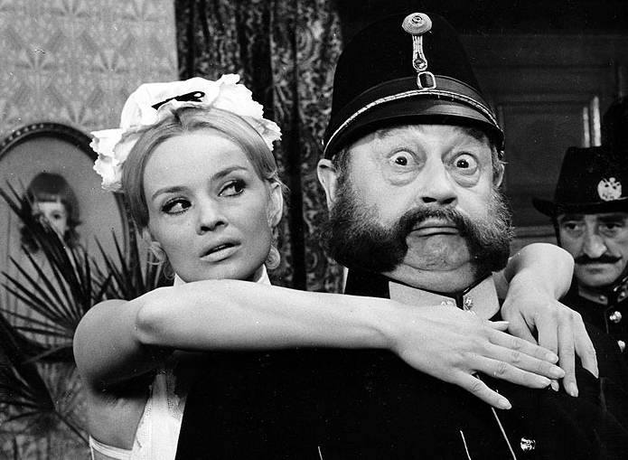 Josef Hlinomaz ve snímku Zabil jsem Einsteina, pánové! z roku 1969