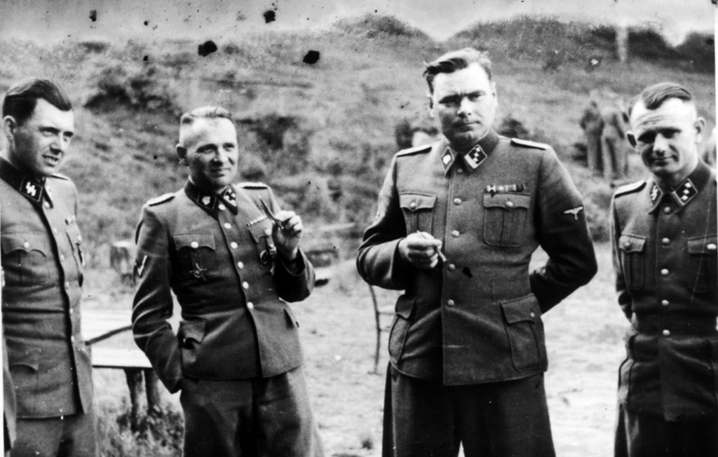 Strůjci nacistického zla, zleva: Josef Mengele, Josef Kramer, Rudolph Höss and Karl Hoecker