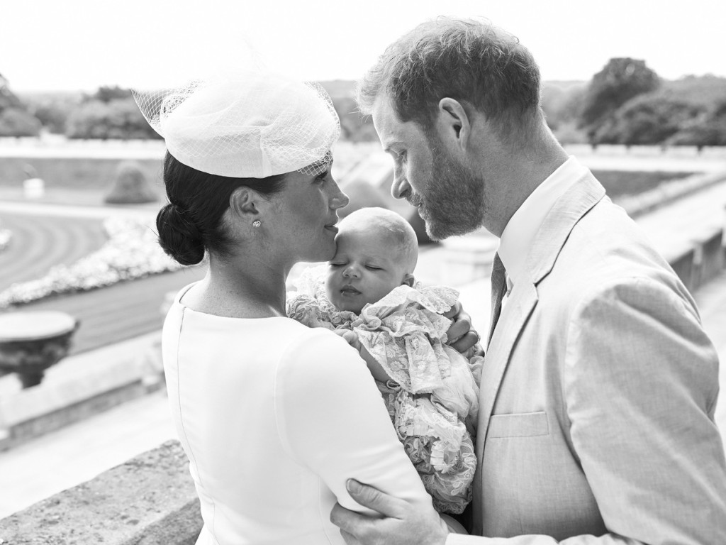 Meghan je humanitární pracovnice a bývalá americká herečka