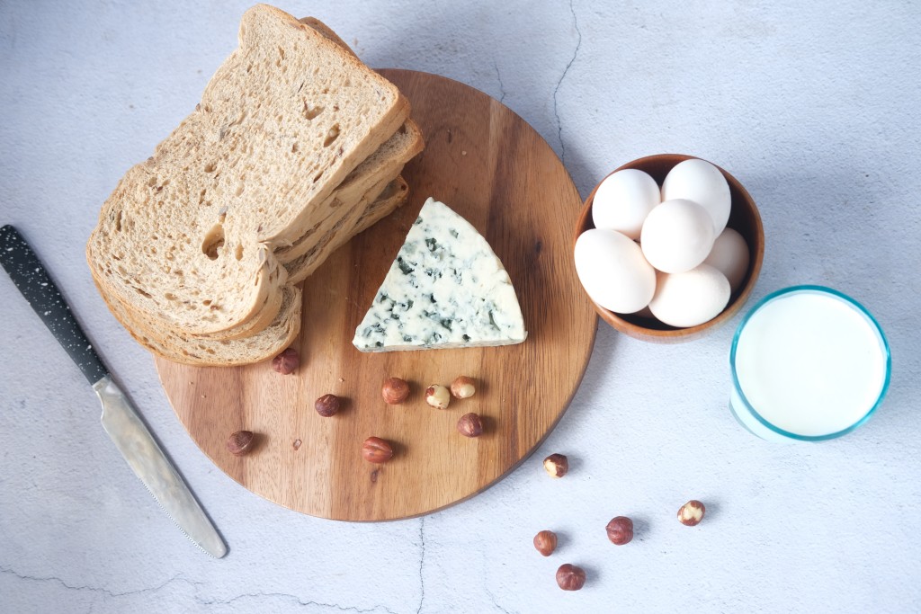 Vysokou hladinu cholesterolu v krvi způsobují zejména živočišné produkty