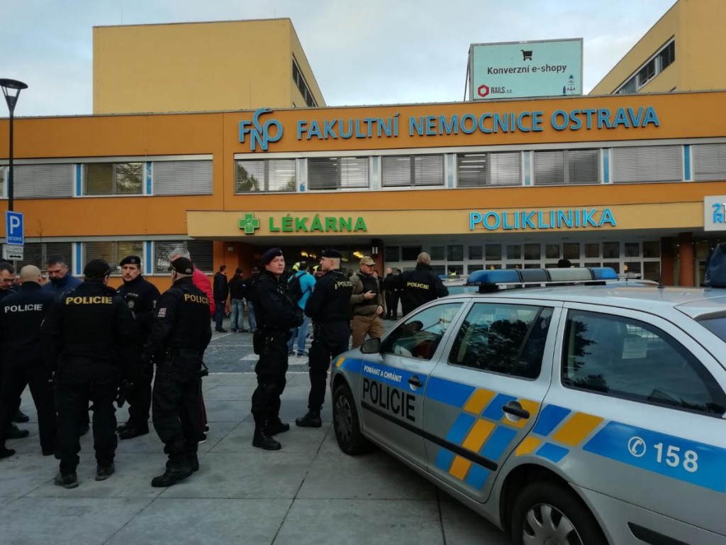 Fakultní nemocnice v Ostravě zažívá šílené ráno