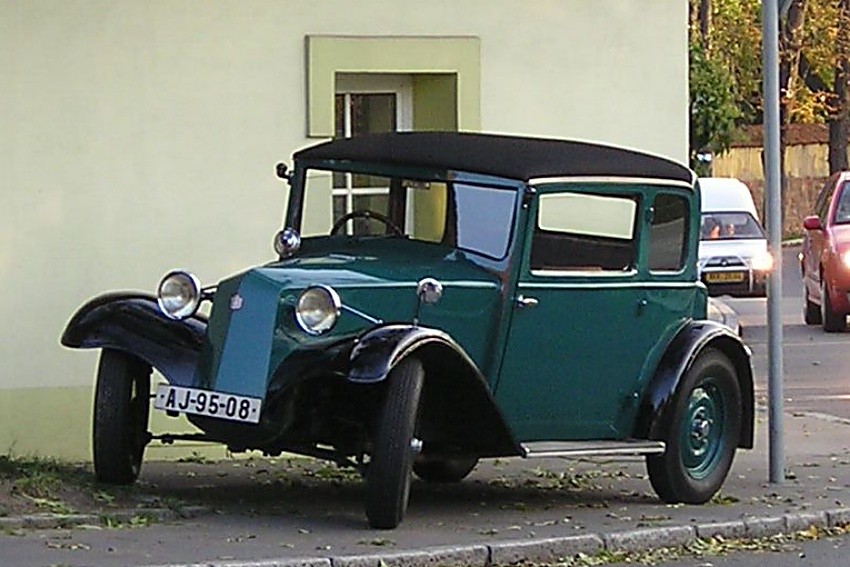 Řidiči si museli zvyknout. Ze dne na den přejeli do jiného pruhu
