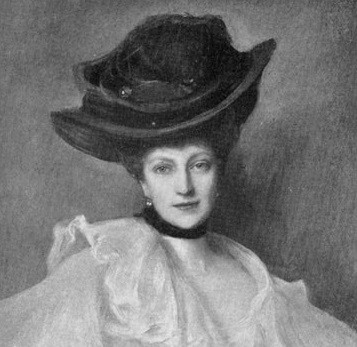 Alžběta Marie Rakouská přišla o svého otce Rudolfa v útlém dětství. Její dědeček císař František Josef se jí tuto bolestnou ztrátu snažil všemožně vynahradit. Splnil jí každé přání, a proto z ní vychoval člověka bez morálních zábran