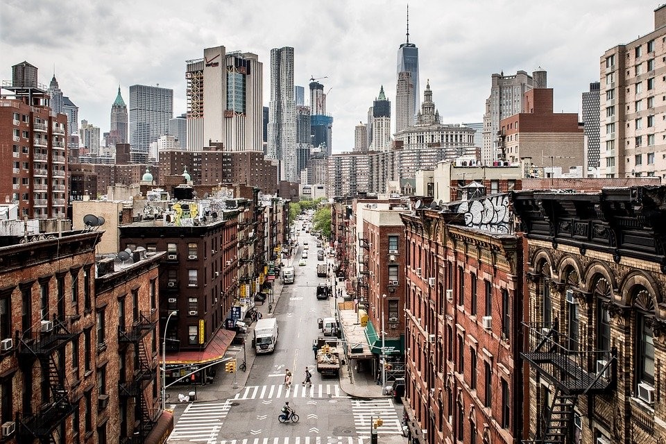 Nejvíce nakažených a zemřelých v USA má stát New York