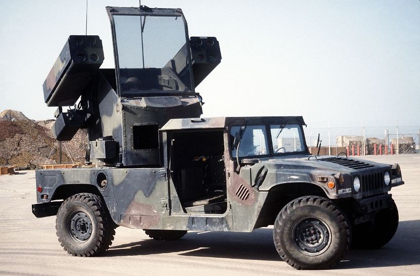 Americký hybridní protiletadlový komplet M1097 Avenger. USA dodaly Ukrajině 4 tyto systémy