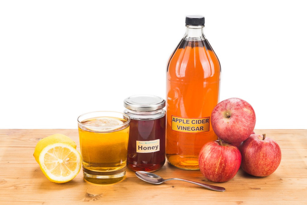 Se zesvětlením vlasů vám pomůže mimo jiné i med, jablečný ocet a citron