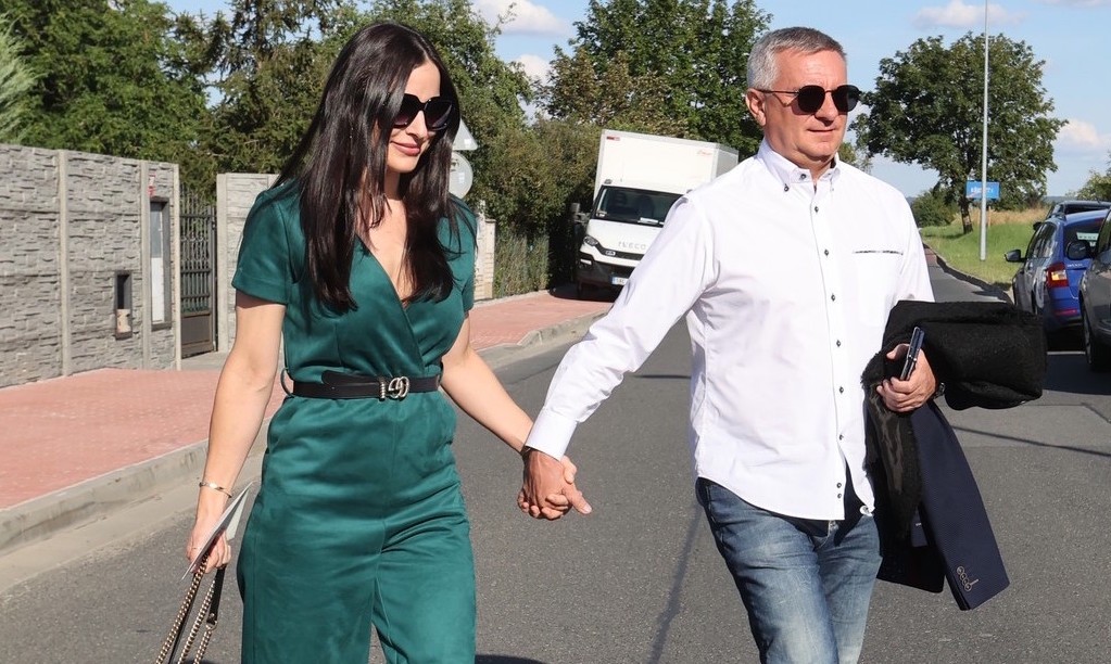 Vratislav Mynář se svou druhou ženou Alex. Ta mu dělá krásnou ozdobu