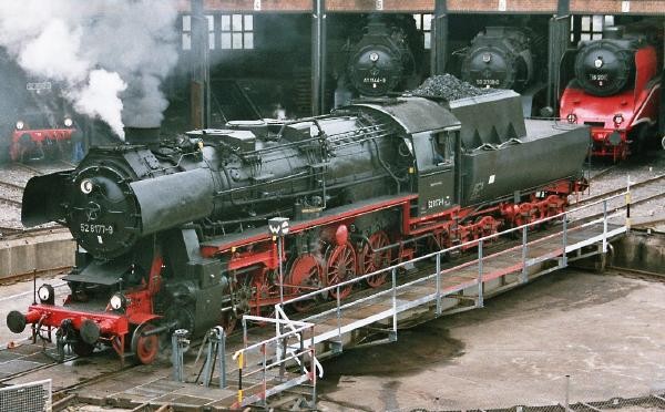 Parní lokomotiva řady 52 s novým kotlem