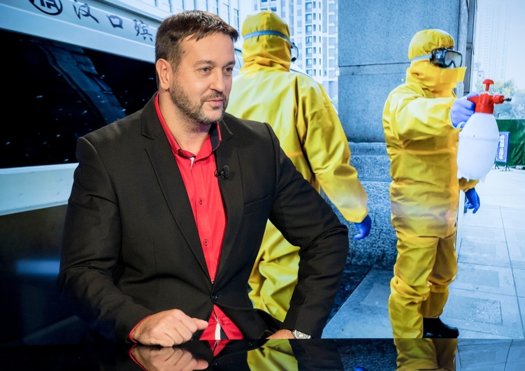 Rastislav Maďar studoval na Jesseniově lékařské fakultě Univerzity Komenského v Martině