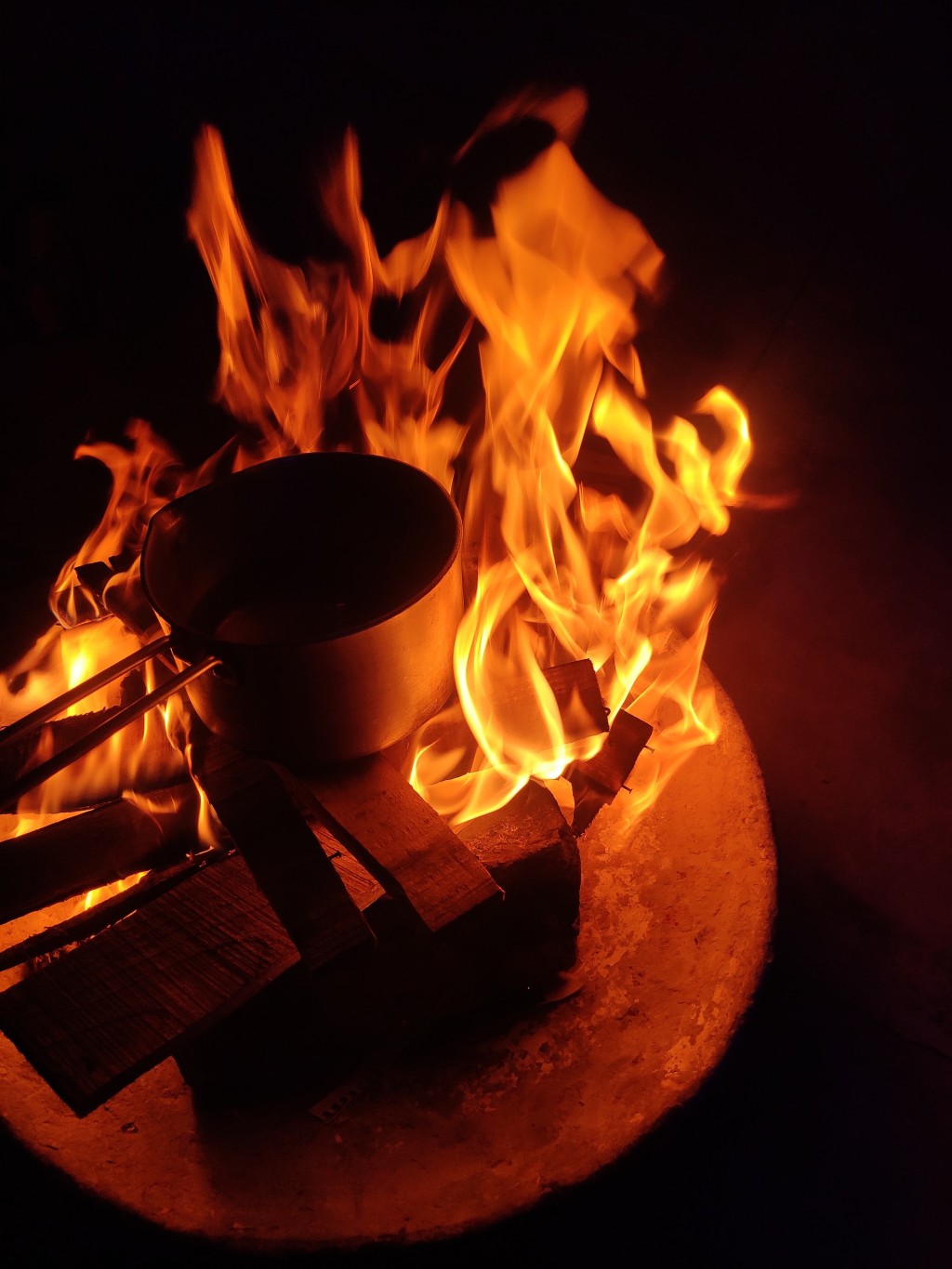 Jedním z nejdůležitějších pravidel je nehasit olej vodou