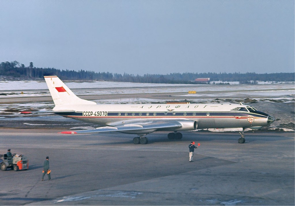 Tupolev Tu-124 mohla potkat katastrofa. Duchapřítomný pilot však stroj zaparkoval na řeku Něvu