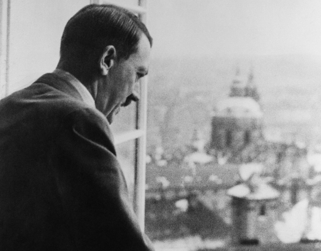 Hitler si nakonec z Háchy udělal loutku
