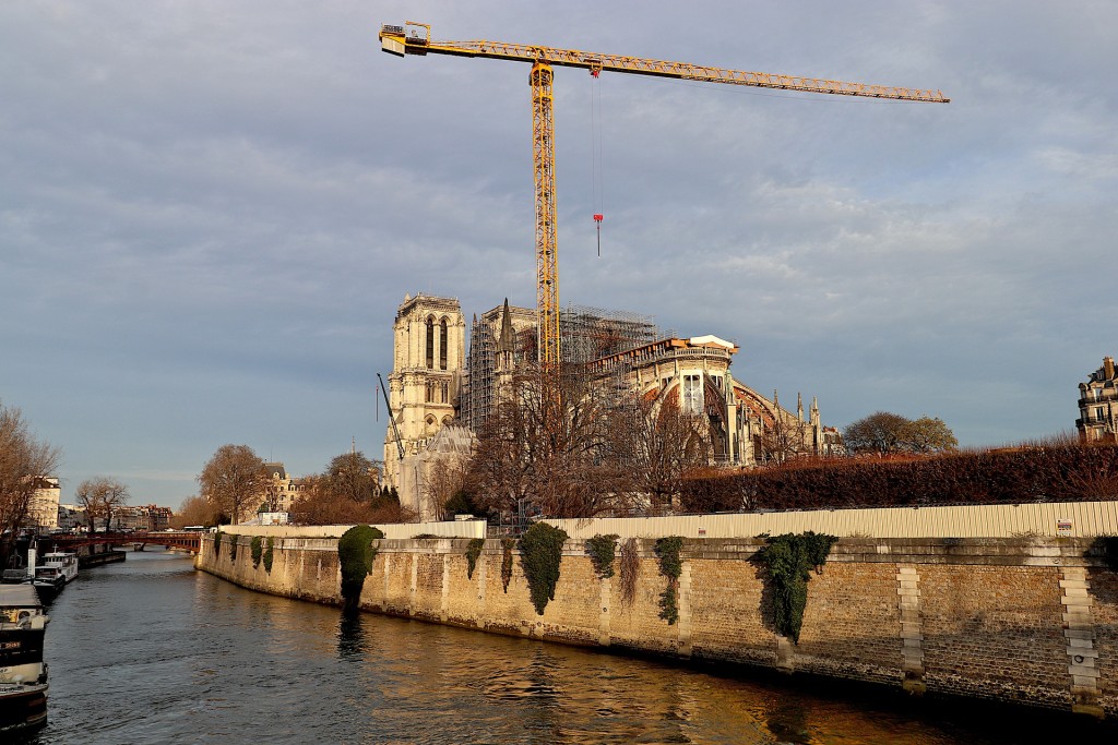 Pařížská katedrála Notre Dame prochází rekonstrukcí po požáru 15. 4. 2019