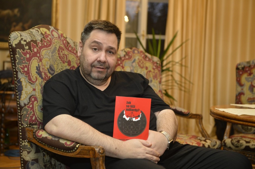 Radní ČT a novinář Luboš Xaver Veselý má problém... 