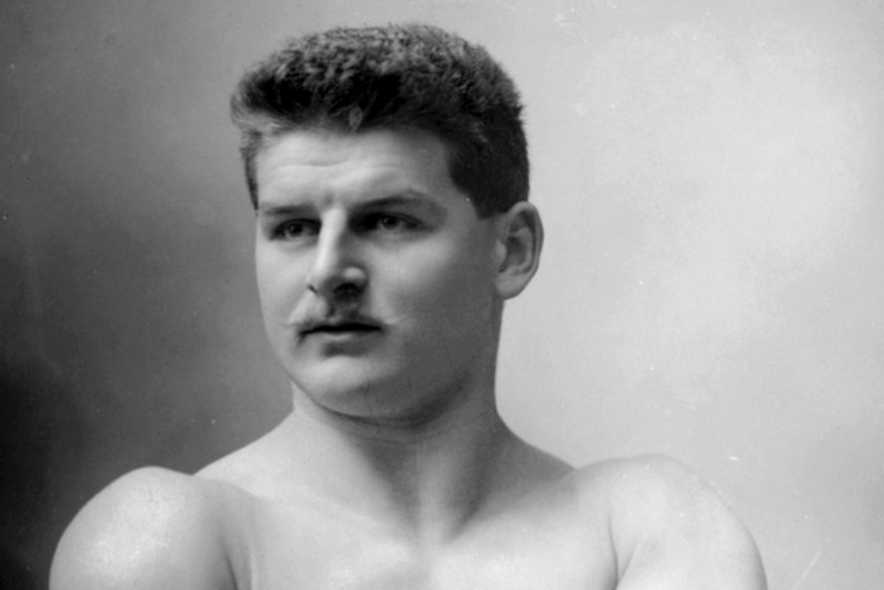 Gustav Frištenský neměl o ženy nouzi. Raději ale trávil čas v tělocvičně