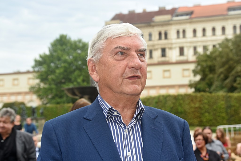 S manželkou Zuzanou má Miroslav Donutil dva syny