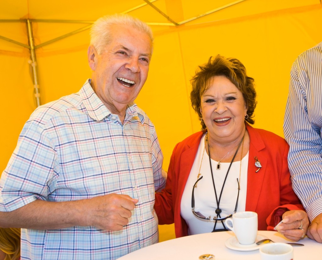 S Jiřinou Bohdalovou spojovalo Přemka Podlahu dlouholeté přátelství, herečka se po jeho smrti také pokoušela mít vlastní pořad ve stylu Receptáře
