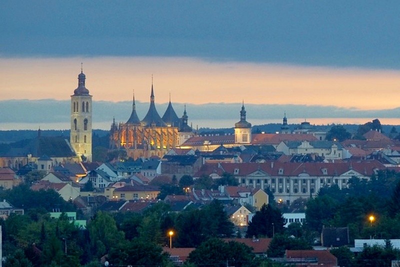 Kutná Hora znovu láká turisty. Roušky už povinné nejsou