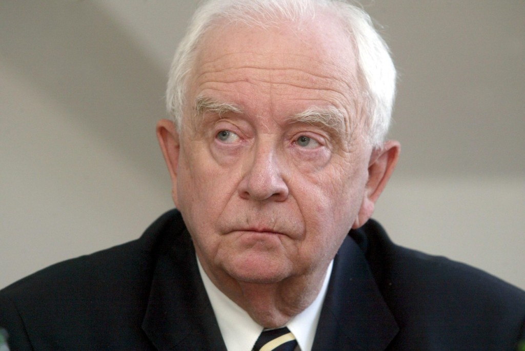 Od září 2012 zastává úřad probošta Kolegiátní kapituly Všech svatých na Hradě pražském