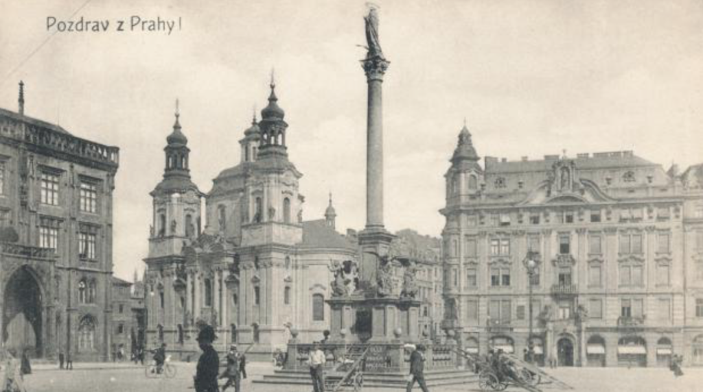 Umístění Mariánského sloupu na původní místo má stále řadu odpůrců