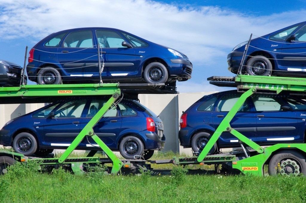 Automobilů v České republice je čím dál tím víc