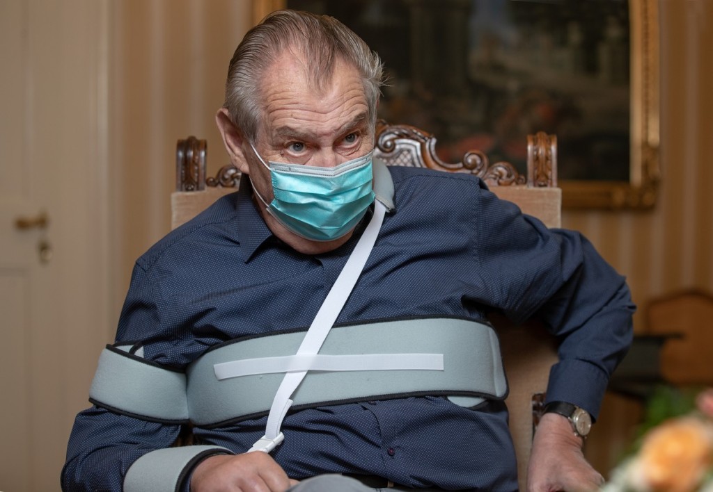 Čí zájmy prezident Zeman sleduje?
