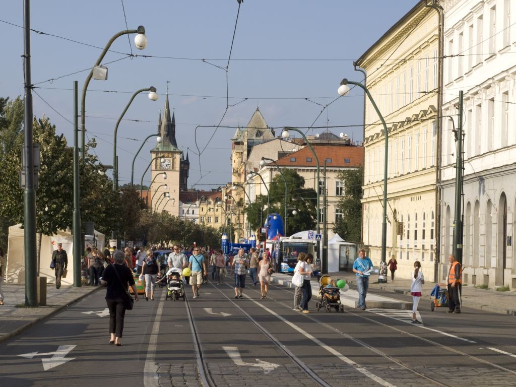 Smetanovo nábřeží bez lidí je něčím úplně jiným