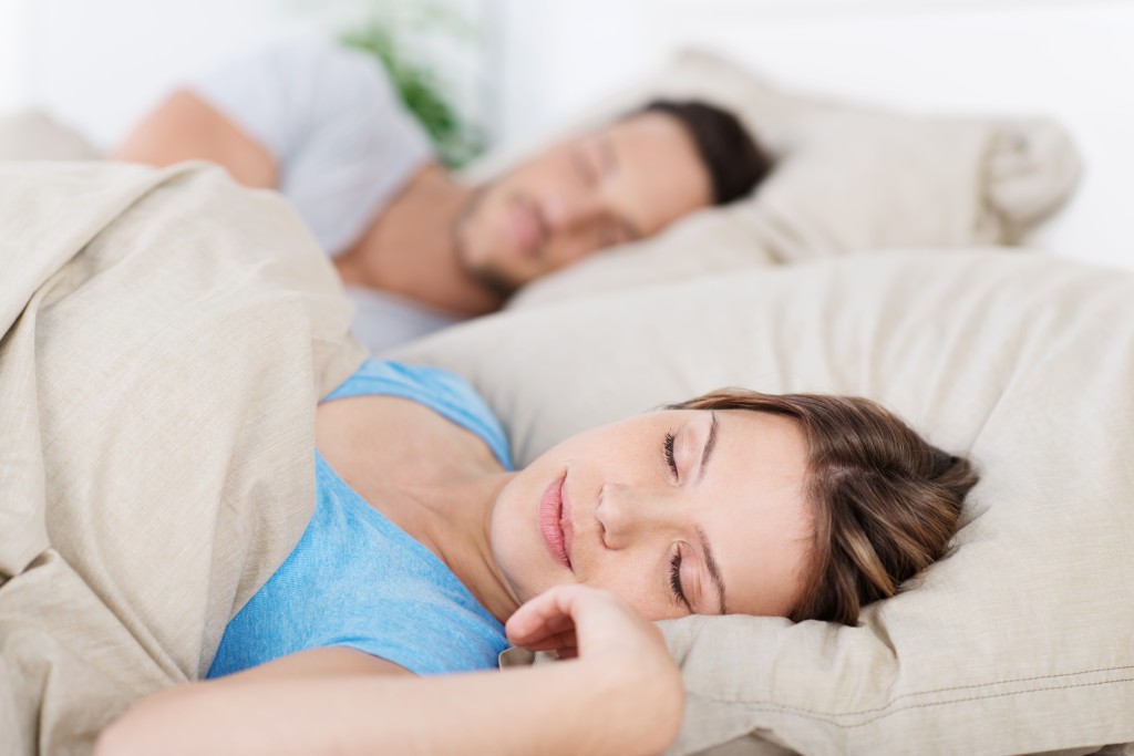 Lidé, kteří spí pravidelně déle než 9 hodin, mají zvýšené riziko vzniku mrtvice