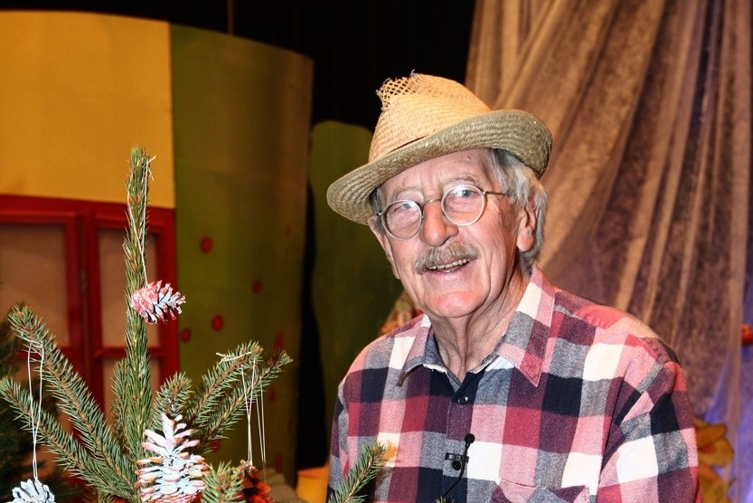 Lubmír Kostelka dlouhá léta vystupoval v Kouzelné školce jako děda Lubin