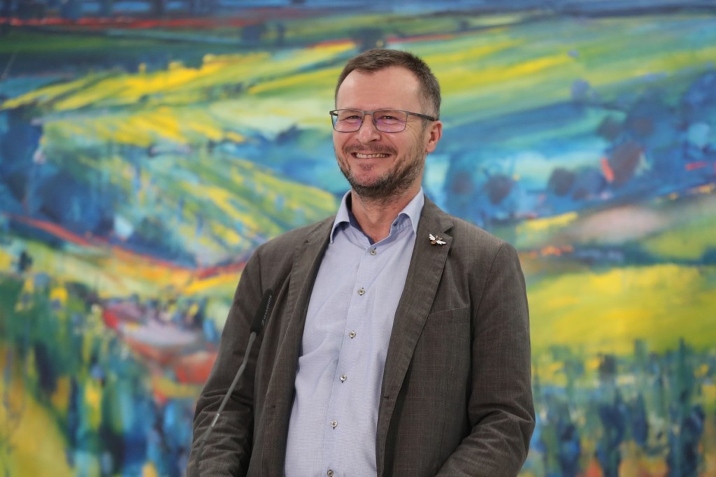 Ministr zemědělství Zdeněk Nekula se dostal do křížku s holdingem Agrofert kvůli neoprávněně čerpaným dotacím z EU