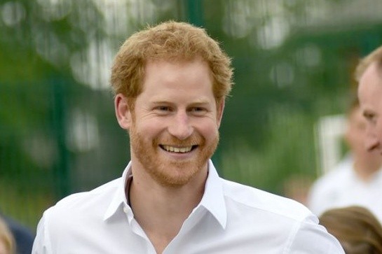 Princ Harry s rodinou bude žít střídavě v Británii a v Kanadě. Radost z toho nemá (téměř) nikdo