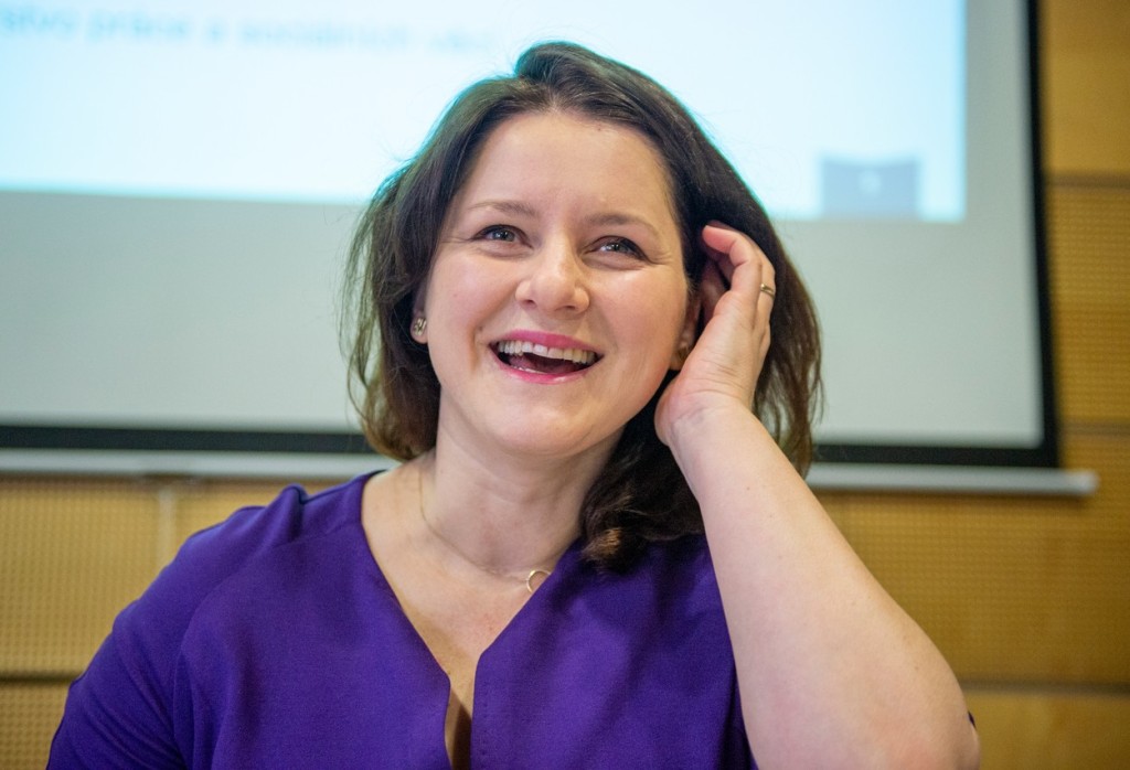 Jana Maláčová cílí v rámci předvolebních slibů na zaměstnance státu