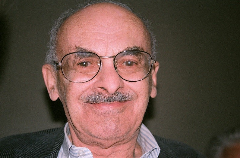 Písničkář Bulat Okudžava do své tvorby vkládal celou duši. Zpíval tklivé písně o lásce a o válce