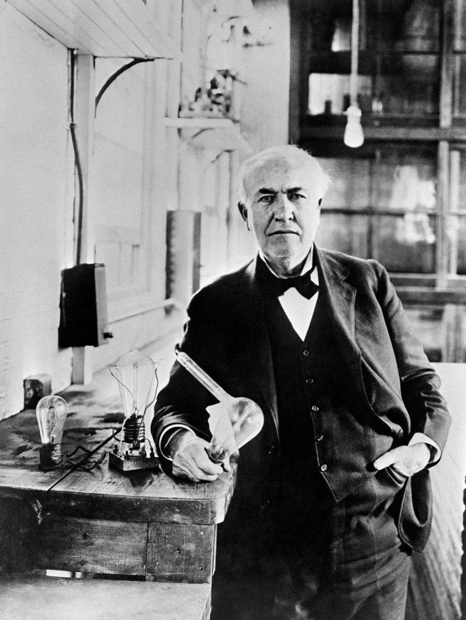 Thomas Alva Edison byl zásadní osobností, která dopomohla k elektrifikaci vánočního stromečku