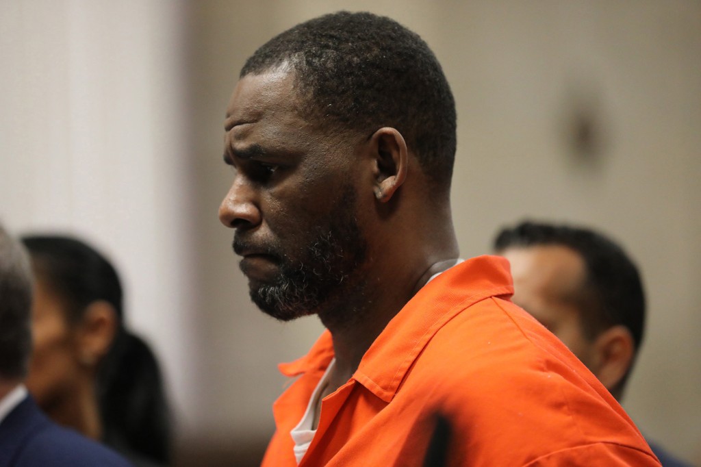 R. Kelly je bývalý basketbalista a odsouzený sexuální predátor