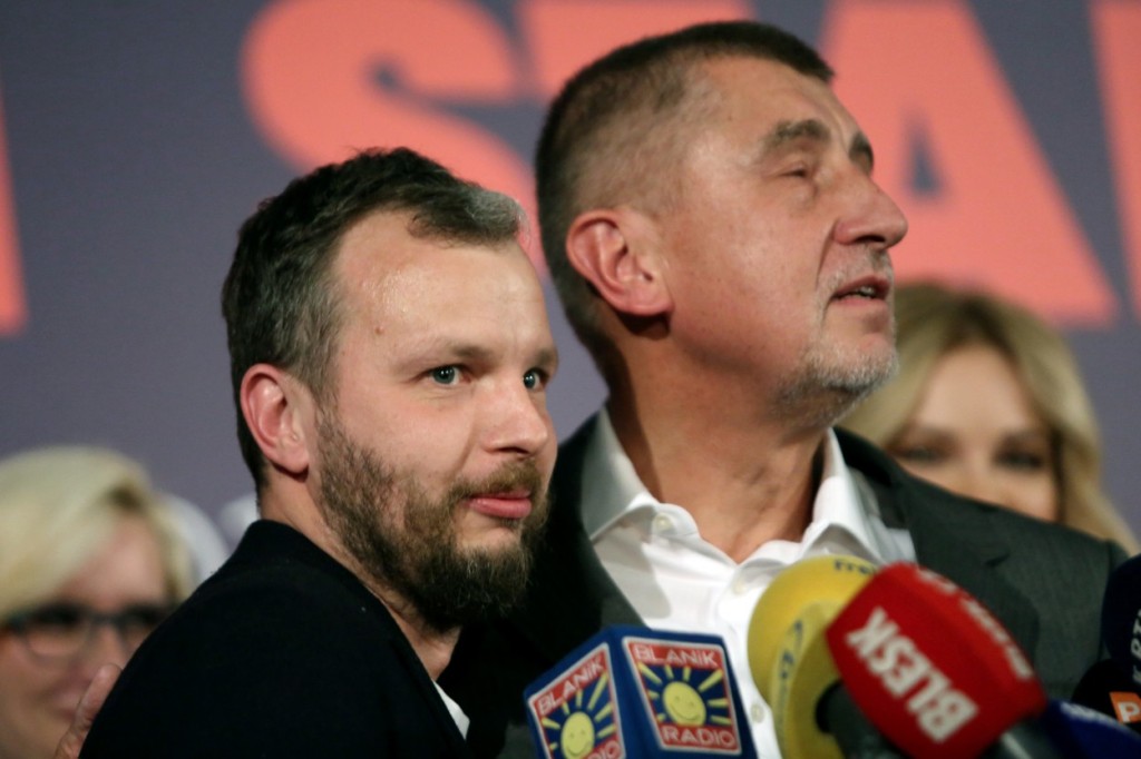 Marek Prchal je autorem velké většiny příspěvků Andreje Babiše na sociálních sítích, podílel se také na jeho knize O čem sním, když náhodou spím
