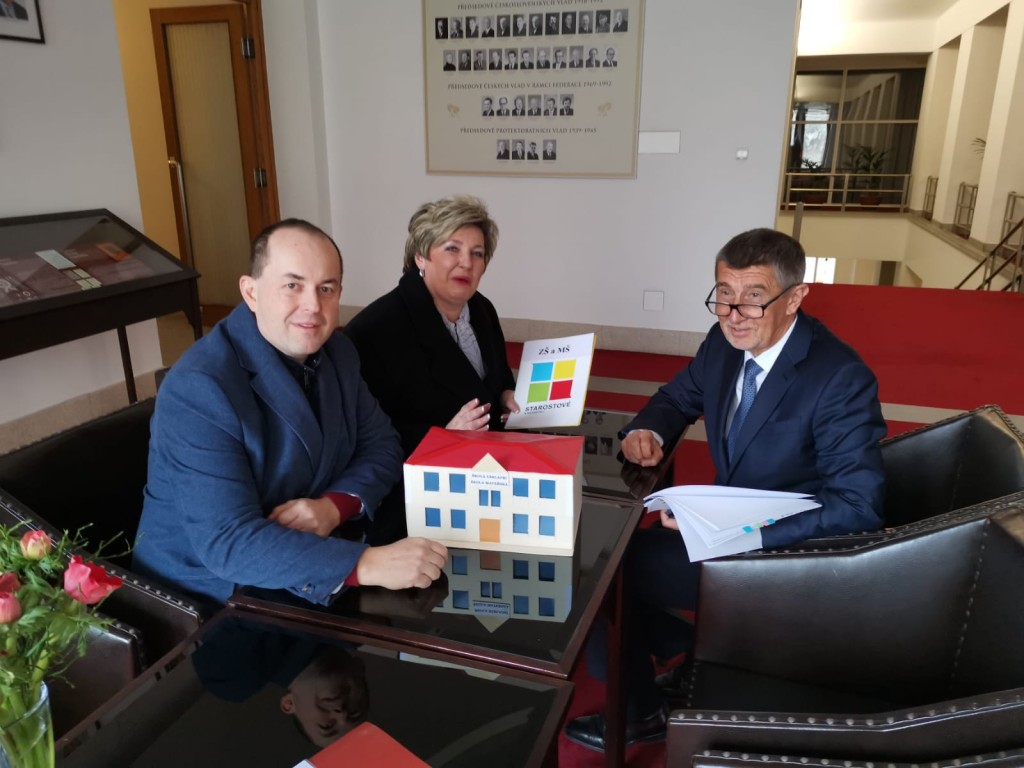 Andrej Babiš zřejmě úvalského starostu dost straší ze sna...