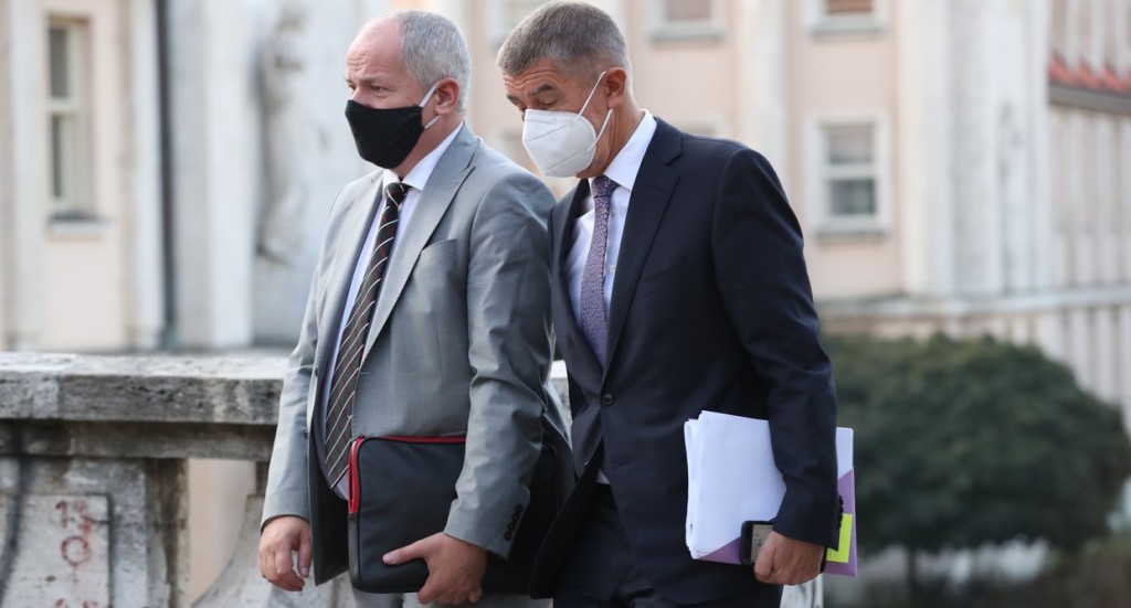 Kráčí premiér a ministr Prymula k novému politickému systému?