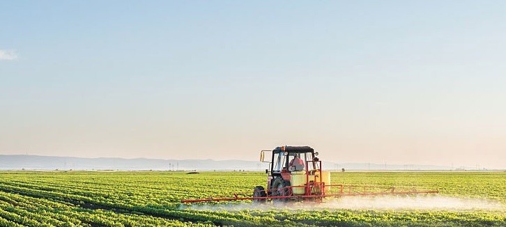 Podnikat v rámci živnosti volné lze třeba v zemědělském sektoru: jako poskytování služeb pro zemědělství, zahradnictví, rybníkářství, lesnictví a myslivost