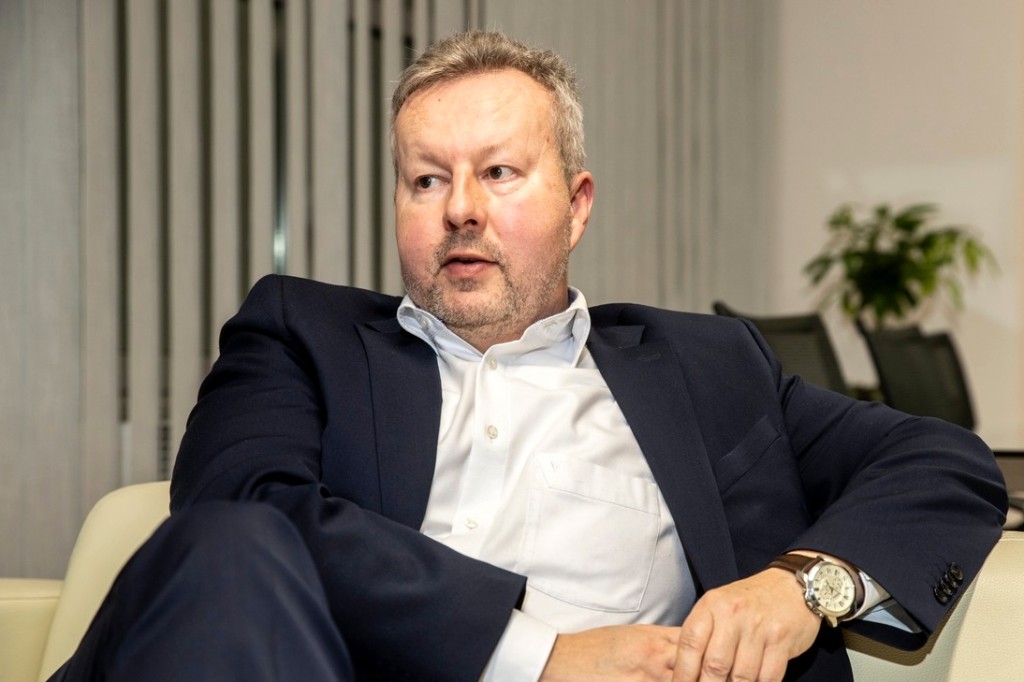 Ministr Brabec nevidí k rezignaci důvod