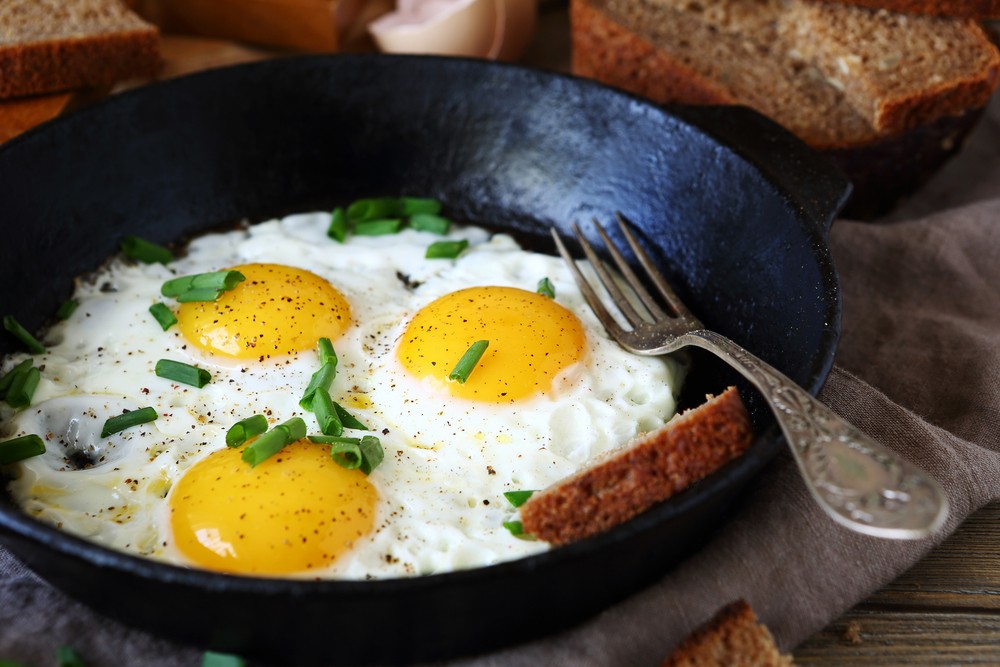 Vitamín B-12 najdete mimo jiné i ve vajíčkách