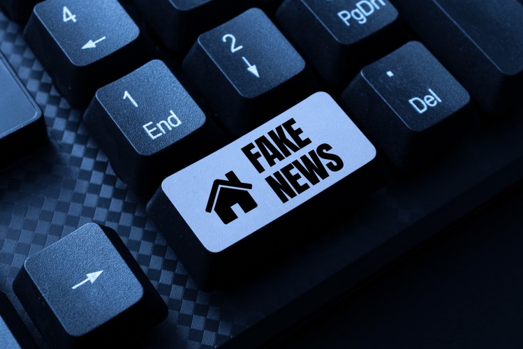 Dezinformace je lživá, klamná, falešná informace, která má za cíl ovlivnit úsudek a názor jedince, více osob či celé společnosti, tak aby vyvolala zdání důvěryhodnosti a pravdivosti