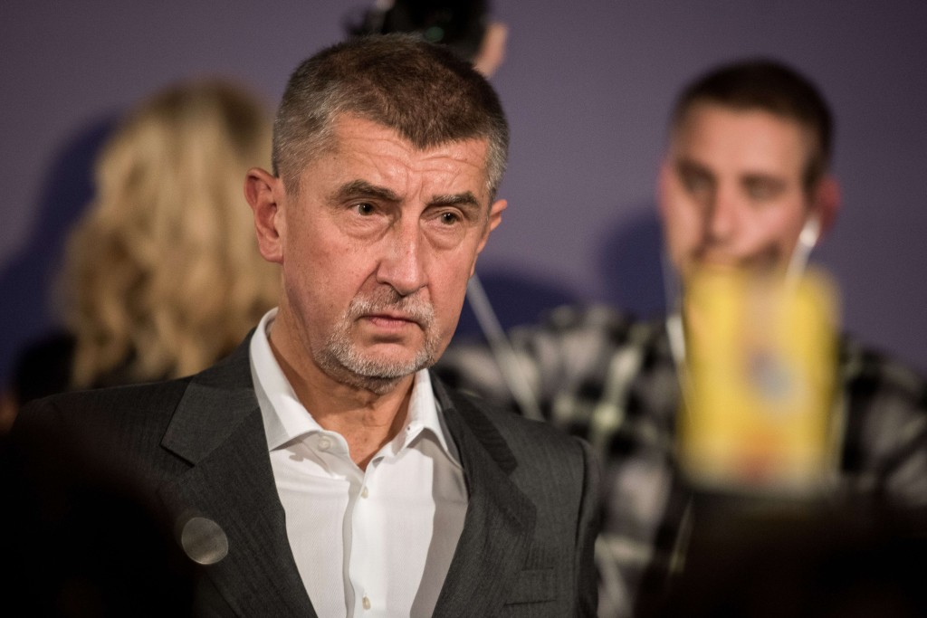 Otec Andrej Babiš veškeré aktivity svého staršího syna ignoruje. Má snad plán, jak jej v příhodný čas opět umlčet? 