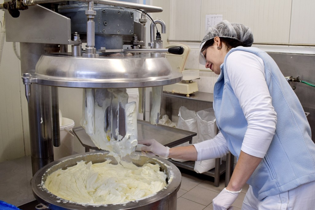 "Sýrová omáčka" je hotová. Stačí naplnit balení